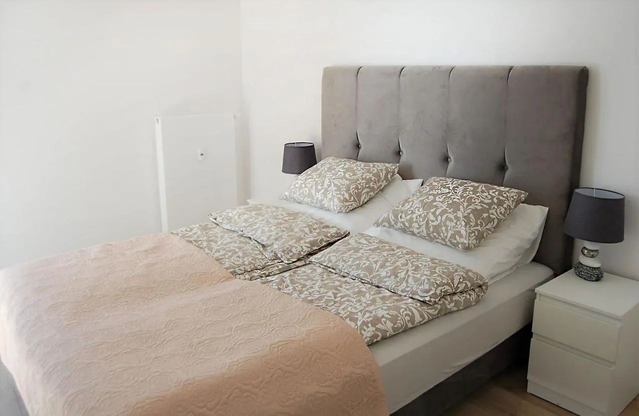 Nadmorskie Tarasy Kolobrzeg B202 Apartment